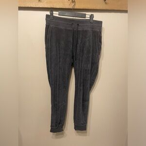 Lululemon Velour Joggers - size 6